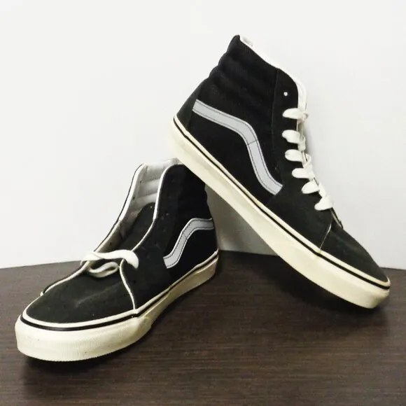 Brand New Vans Sk8-Hi Youth sneakers. Black/Silver 6 New In Box VN0A4U12YG4 F53