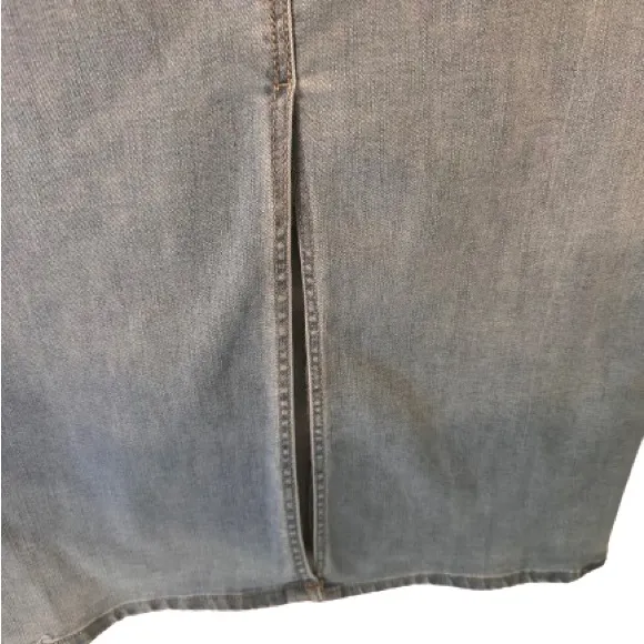 Brand New Women's  Denim Maxi Skirt Size 8 Trendy Influencer Top Pick