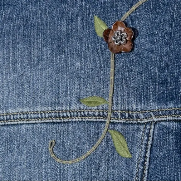 Brighton Denim Jean Jacket with Leather Embroidered Flowers 3 Hearts Size Large