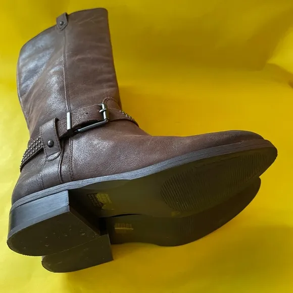 Brown Jessica Simpson leather riding boots