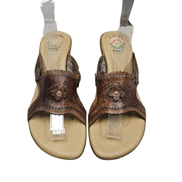 Brown Leather Wedge Sandals By Earth Origins Womens Size 7.5