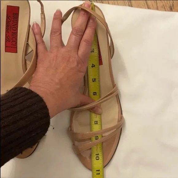 BRUNO RICCI FOR DIANE B. TAUPE STRAPPY SAN…