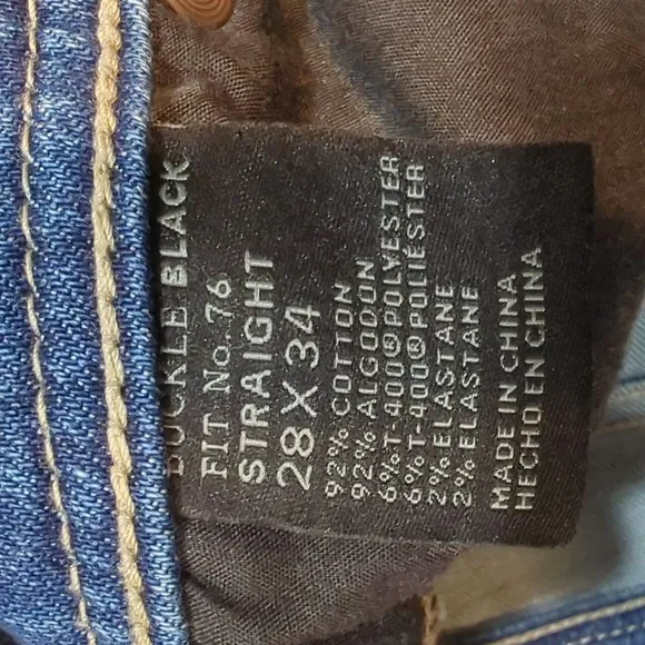 BUCKLE BLACK Straight Stretch jeans in Talla style #BBW1406 cut#76 sz 28x34 EUC