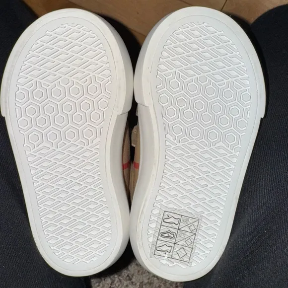 Burberry Baby Shoes Size 19EU          (US 3)Nova Check New With Box
