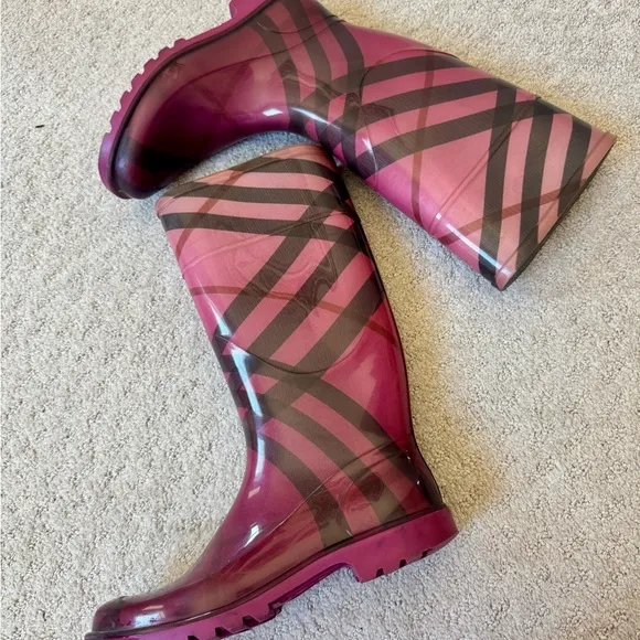 Burberry Pink Ombre Rain Boots
