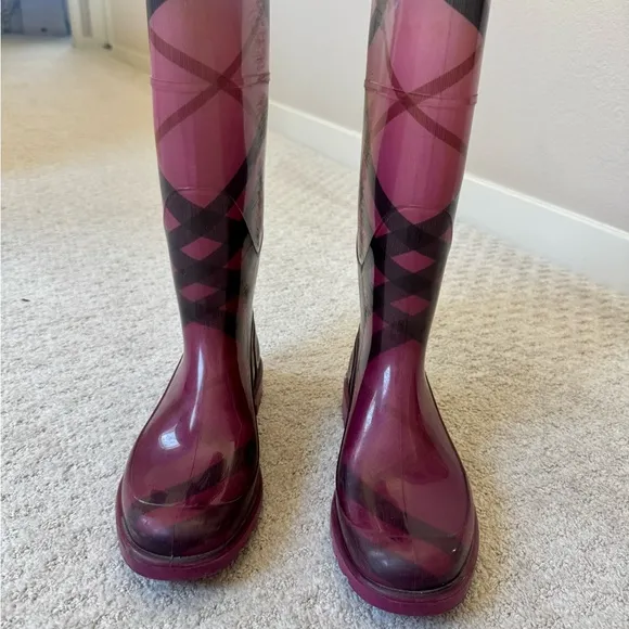 Burberry Pink Ombre Rain Boots