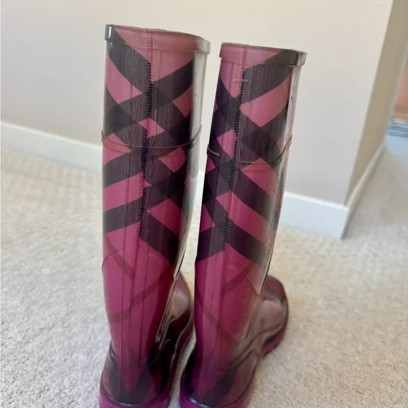Burberry Pink Ombre Rain Boots