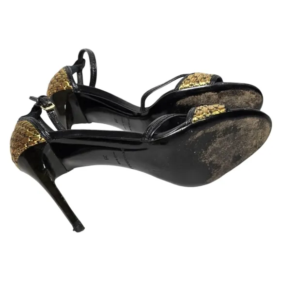 BURBERRY SANDALS SZ 39