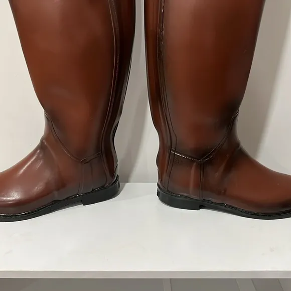 Burberry woman’s  Brown Riding Boots size 7