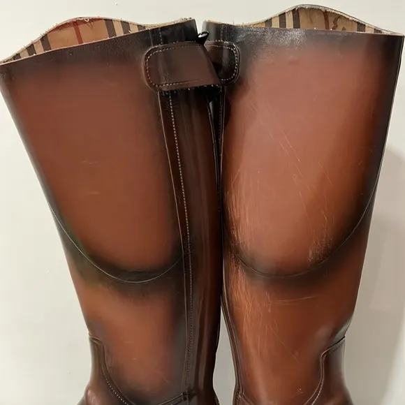 Burberry woman’s  Brown Riding Boots size 7