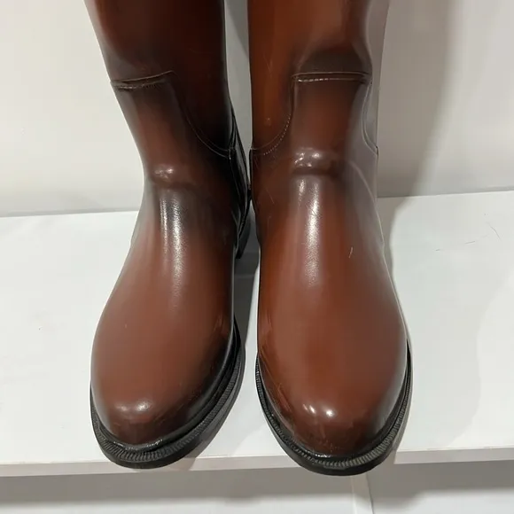 Burberry woman’s  Brown Riding Boots size 7