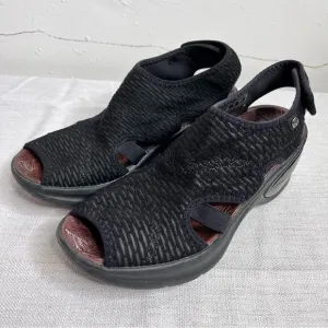 BZees Black Wedge Sandals Size 7 KISS Sport Casual Slingback Open Toe