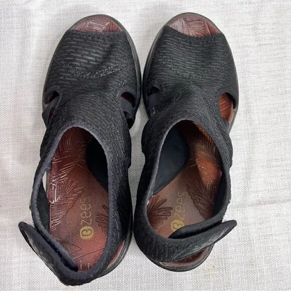 BZees Black Wedge Sandals Size 7 KISS Sport Casual Slingback Open Toe
