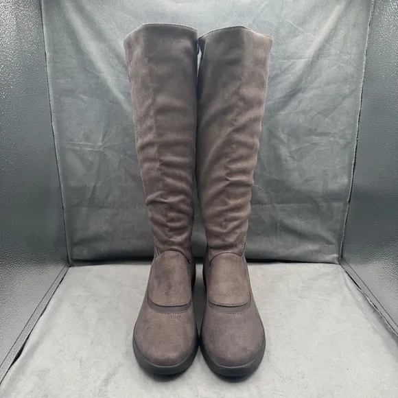 Bzees Wishlist Tall Boots Women’s Size 9W Grey Side‎ Zip Stretch Microfiber