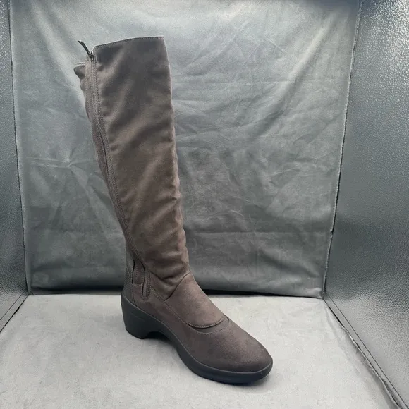 Bzees Wishlist Tall Boots Women’s Size 9W Grey Side‎ Zip Stretch Microfiber