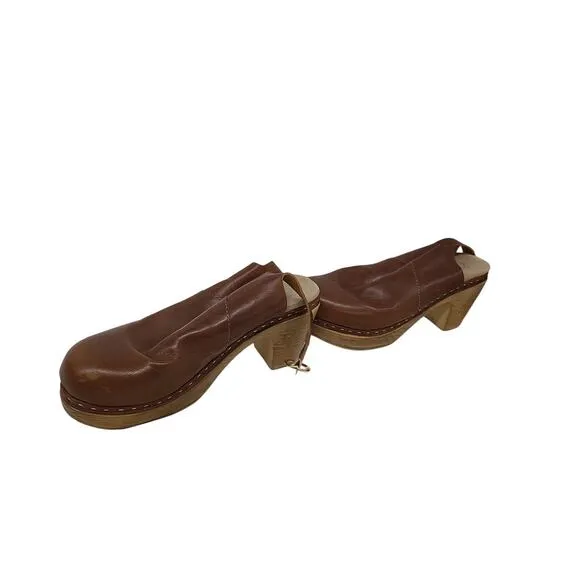 Calou Tyra Brown - Saddle Brown Mule Clog Size 9