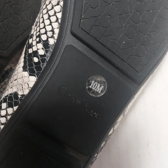 Calvin Klein Lisette Snake Skin Print Leather Loafers Size 10M