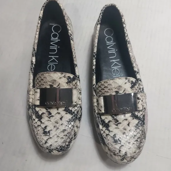 Calvin Klein Lisette Snake Skin Print Leather Loafers Size 10M