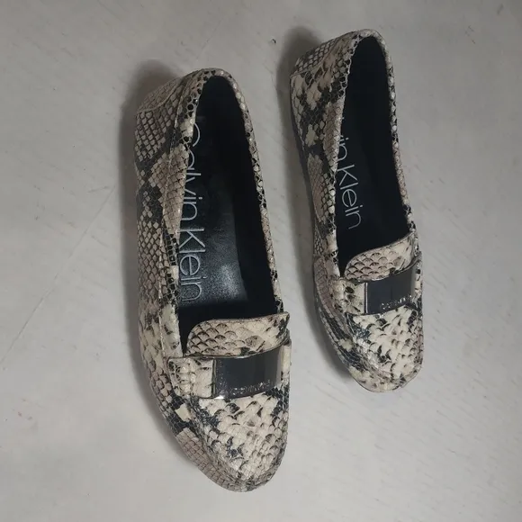 Calvin Klein Lisette Snake Skin Print Leather Loafers Size 10M