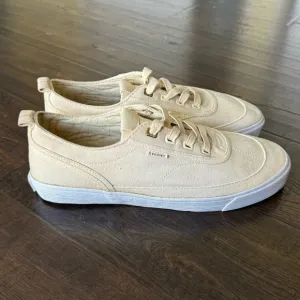 Canvas Low Top Sneaker Size 12 Men