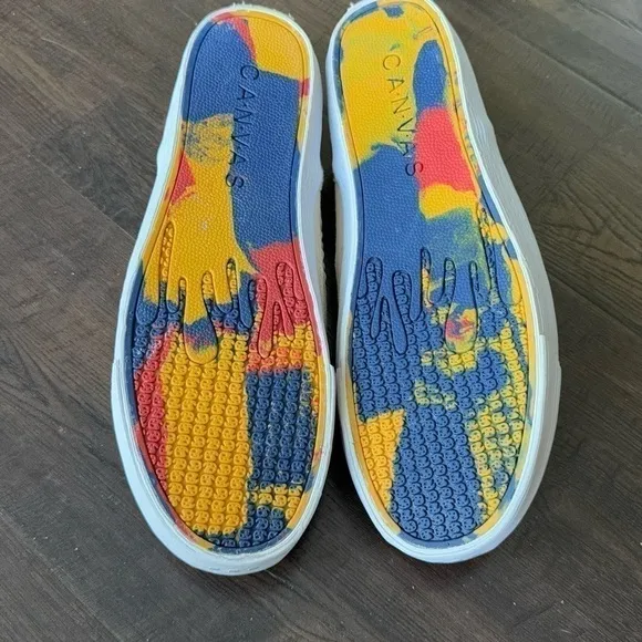 Canvas Low Top Sneaker Size 12 Men