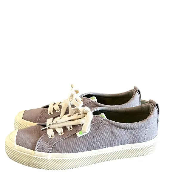 Cariuma OCA Low-Top Canvas Sneakers In Mystic Grey Size 8