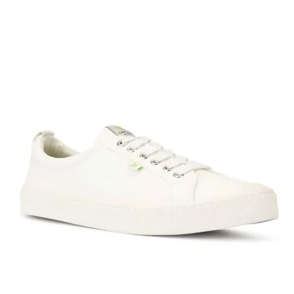 Cariuma OCA low-top canvas sneakers Size 11Women’s 9.5 Men