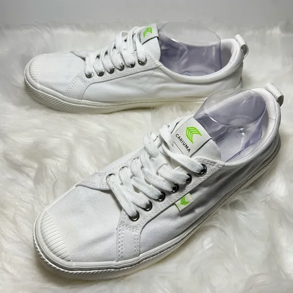 Cariuma OCA low-top canvas sneakers Size 11Women’s 9.5 Men