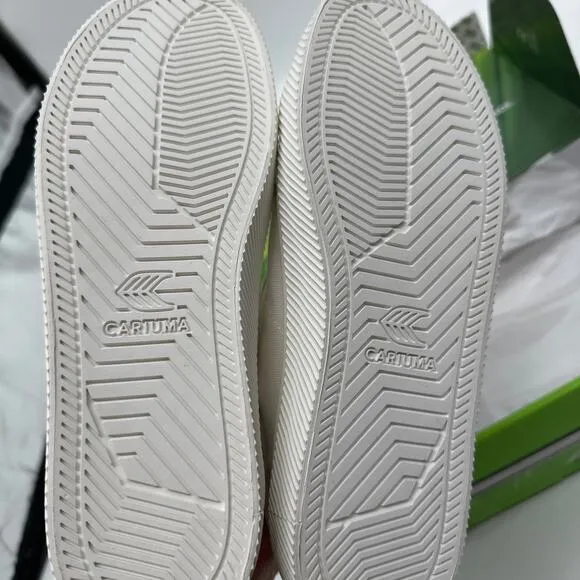 Cariuma x Pantone Snow White Canvas Contrast Thread Sneaker Women's 8 NIB