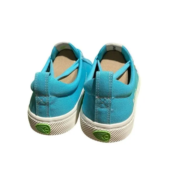Cariuma x Pantone WMNS 12 Capri Blue Oca Low Canvas Contrast Thread Sneakers
