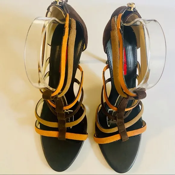 CAROLINA HERRERA Strappy tricolor suede stiletto sandal gladiator brown size 9