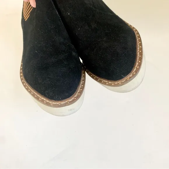 Cecelia New York Black Stripe Suede Gemma Chelsea Boots Size 8
