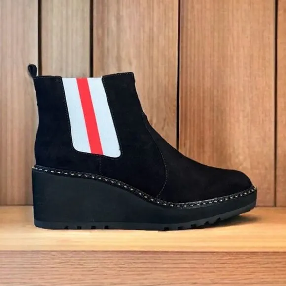 CECELIA NEW YORK Gemma Suede Boots in Black