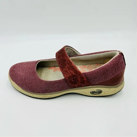Chaco sandals Gala Mary Jane shoes hiking shoes maroon women size 7.5