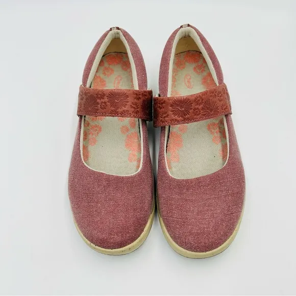 Chaco sandals Gala Mary Jane shoes hiking shoes maroon women size 7.5