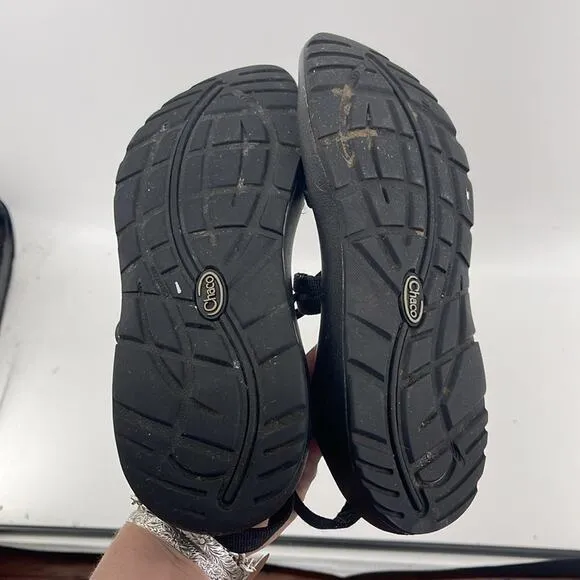 Chaco strappy hiking outdoors sandals sz 8