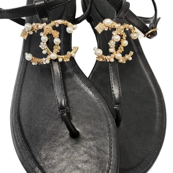 Chanel Interlocking CC Pearl Star Leather Thong Sandals Size 40