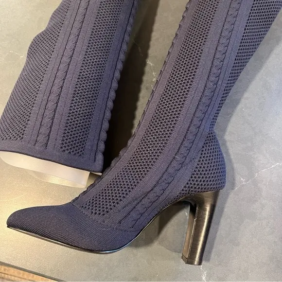 Charles by Charles David sz 5 David navy cable knit tall pull on sock boots