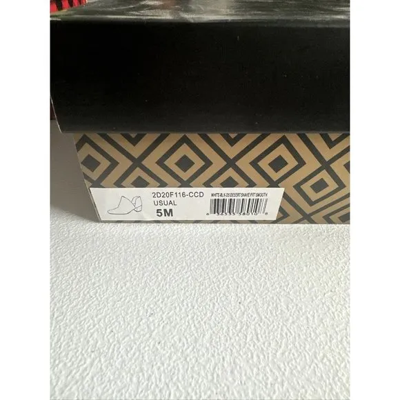 CHARLES BY CHARLES DAVID Usual  Black White Desert Snake Block Heel Boots Size 5