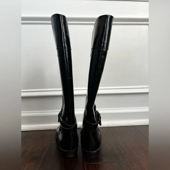 CHARLES DAVID vintage Italy black shiny leather riding boots 8AA
