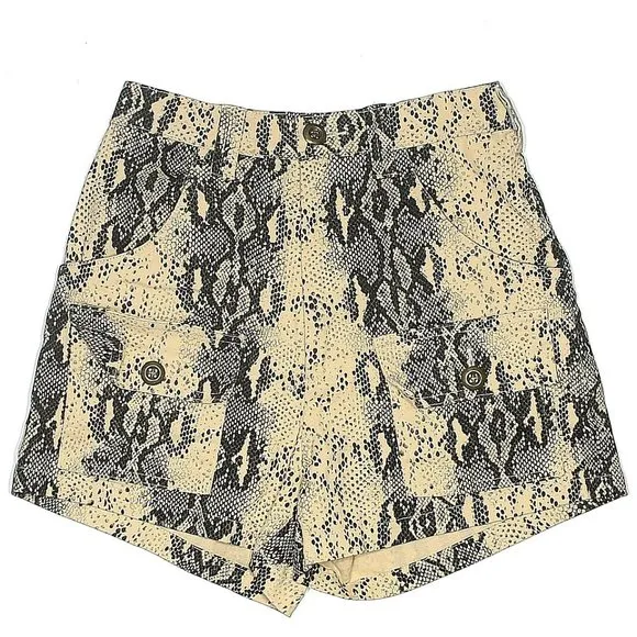 💥CHIC &amp; SEXY💥Brulee High Waist Snake Print Leather Shorts