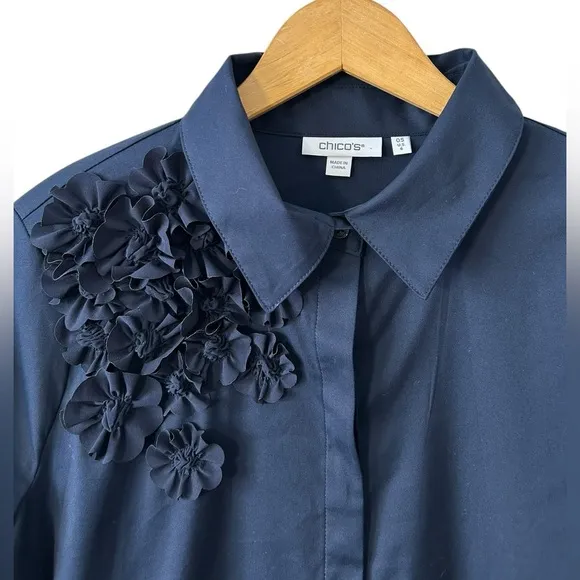 Chico’s Women’s Navy Blue Poplin 3D Appliqué Flower Button Up Shirt Dress Size 6