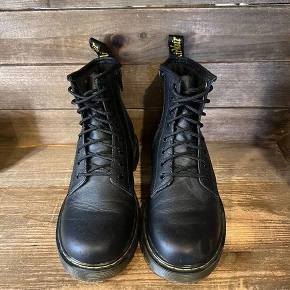 Childrens Dr. Martens Black Leather Classic Casual Combat‎ Boots Size 4 Y GUC