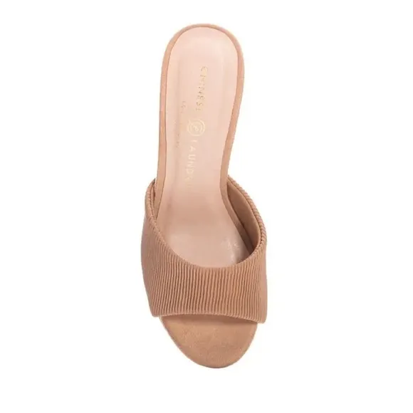 Chinese laundry Rhonda ripple decorative metallic heels sandals tan size 10 NWT