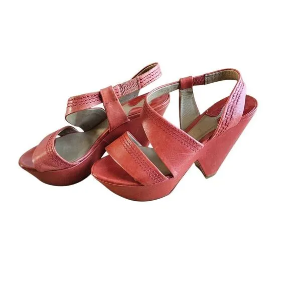 Chloe Sz 37/7 coral Wedge Strappy heel sandals 4'