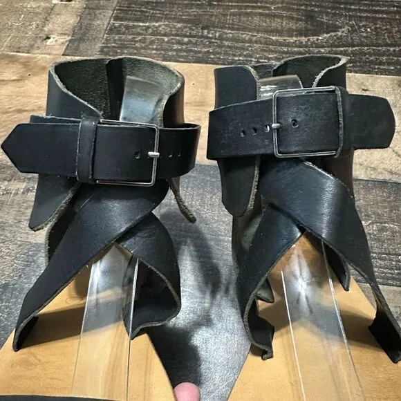 Chloe Strappy Leather Sandals