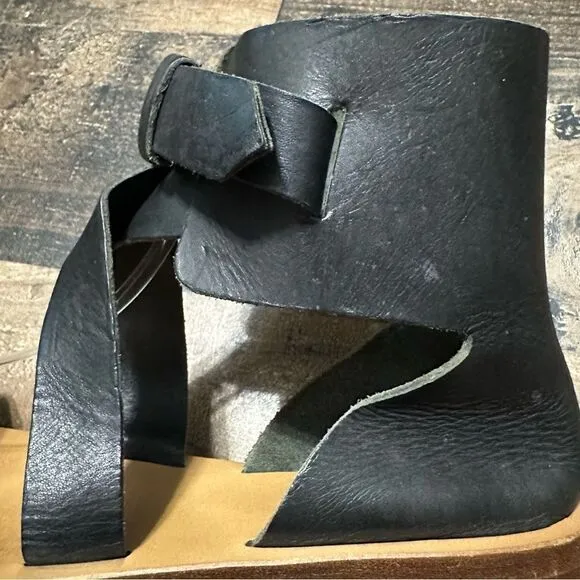 Chloe Strappy Leather Sandals