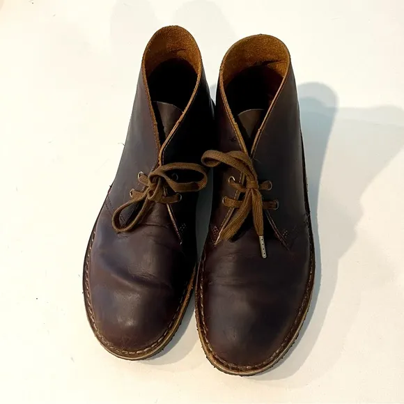 Clark Originals Men’s Dark Brown Leather Chukka Desert Boots 11826 – Size 9M