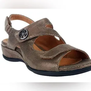 Clarks Artisan Tiffani Aldora Metallic Sheen Snakeskin Print Sandals -- 9/5M