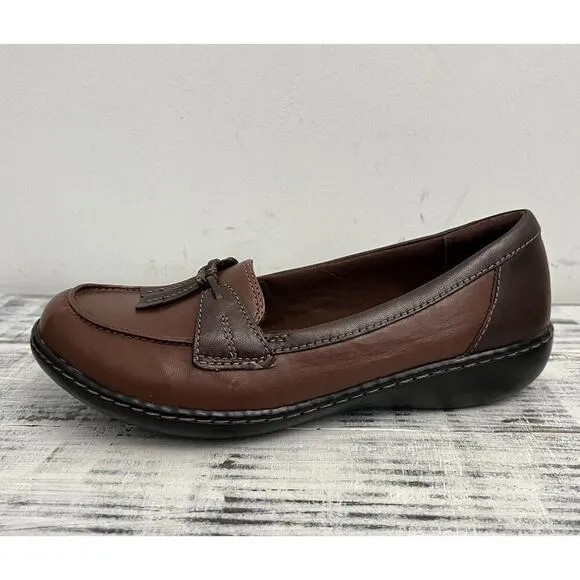 Clarks Ashland Bubble Loafers Brown Women's Sz 7 Comfort Flat Slip On Tassels